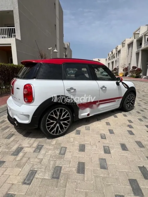 مينى كانترمان اس 2015 أبيض مستعملة للبيع - 3