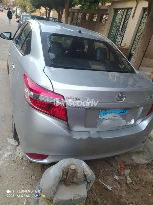 Toyota Yaris 2015 Silver Used for Sale - 2