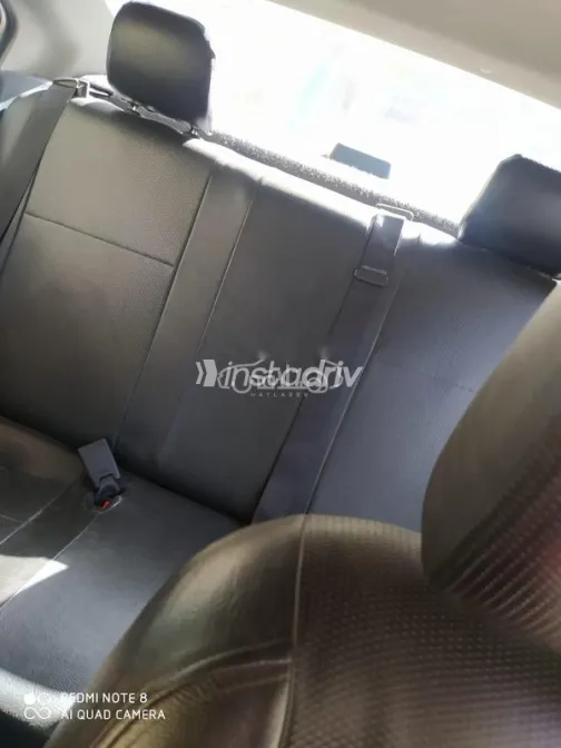 Toyota Yaris 2015 Silver Used for Sale - 3