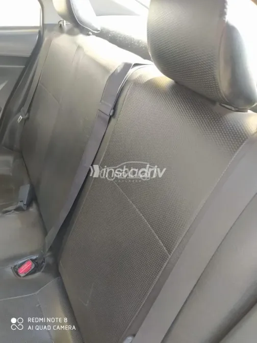 Toyota Yaris 2015 Silver Used for Sale - 4