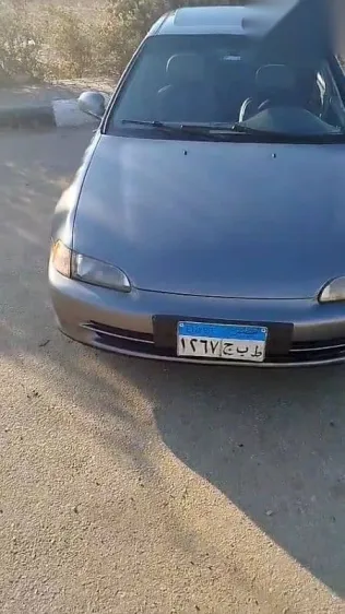 هوندا سيفك 1993 فضي مستعملة للبيع