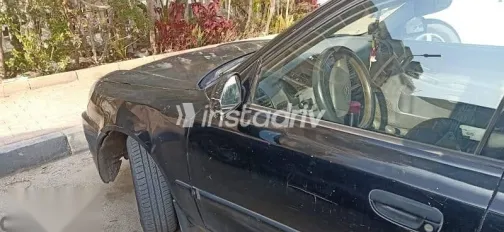 هيونداي فيرنا 2007 أسود مستعملة للبيع - 4