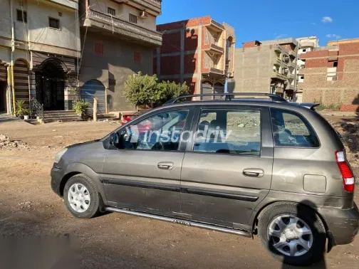 هيونداي ماتريكس 2010 رمادي مستعملة للبيع - 2