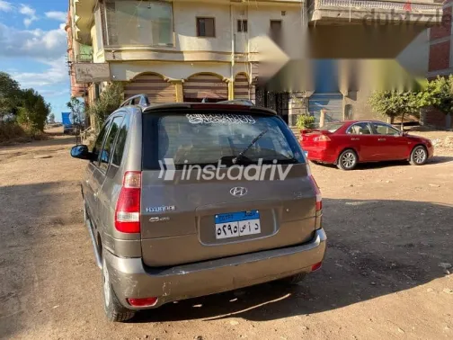 هيونداي ماتريكس 2010 رمادي مستعملة للبيع - 3