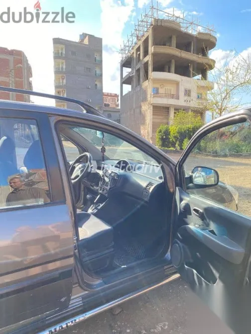 هيونداي ماتريكس 2010 رمادي مستعملة للبيع - 4