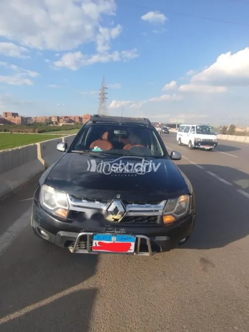 Renault Duster 2016 Black Used for Sale - 1