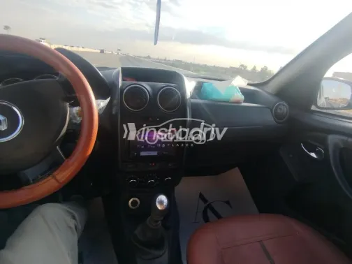 Renault Duster 2016 Black Used for Sale - 2