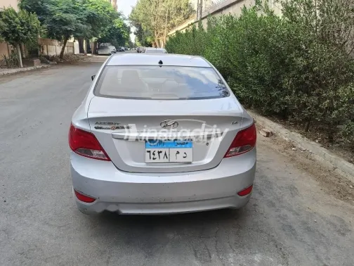 Hyundai Accent 2016 Silver Used for Sale - 3