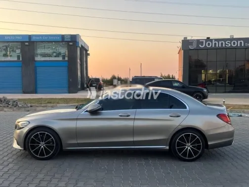مرسيدس C 200 2019 ذهبي مستعملة للبيع - 2