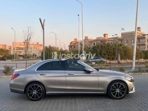 مرسيدس C 200 2019 ذهبي مستعملة للبيع - 5