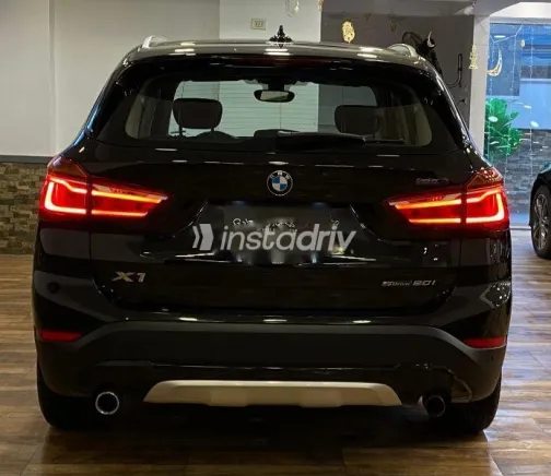 بي ام دبليو X1 2018 أسود مستعملة للبيع - 3