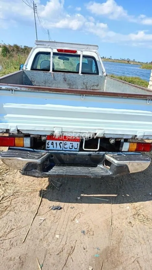 ايسوزو تروبر 2005 أبيض مستعملة للبيع - 2