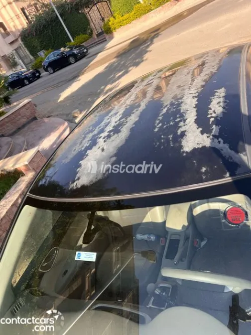 نيسان سنترا 2018 أبيض مستعملة للبيع - 2