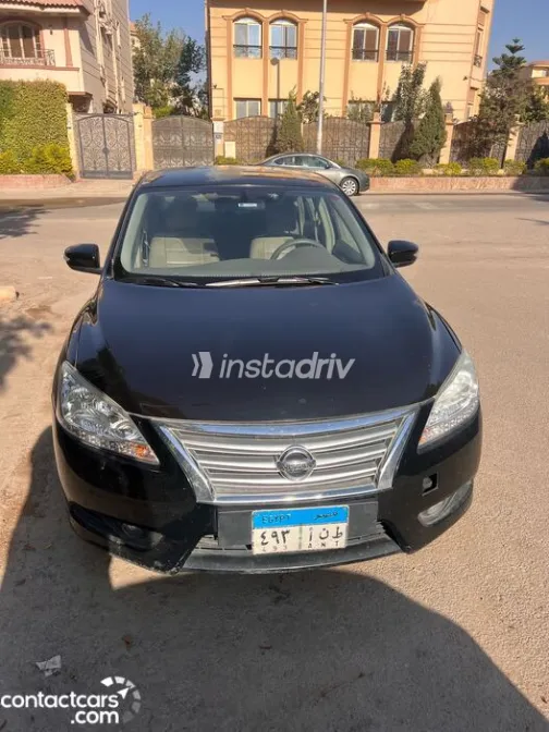 نيسان سنترا 2018 أبيض مستعملة للبيع - 7