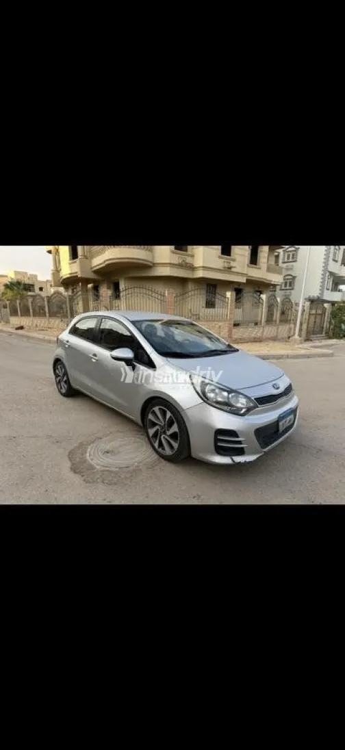 Kia Rio 2015 Silver Used for Sale - 1