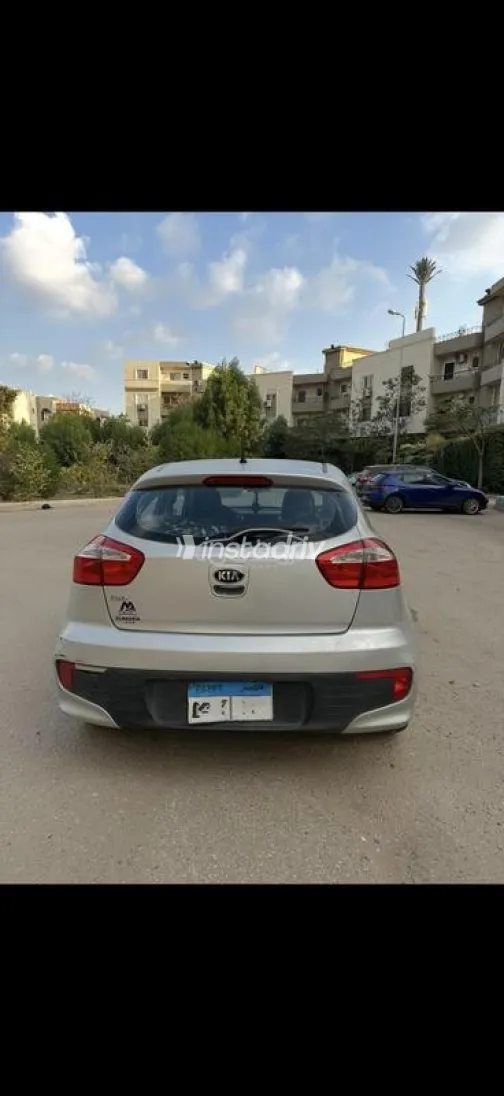 Kia Rio 2015 Silver Used for Sale - 4