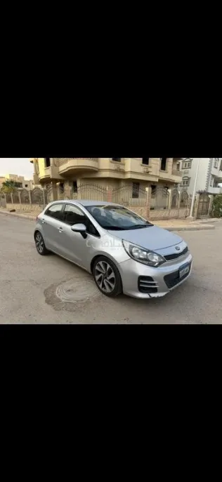 Kia Rio 2015 Silver Used for Sale