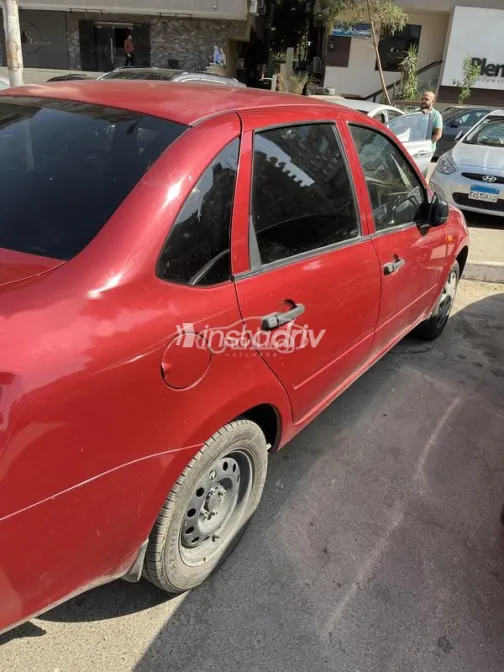 Lada Granta 2018 White Used for Sale - 3