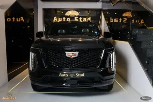 كاديلاك اسكاليد 2025 أسود جديدة للبيع