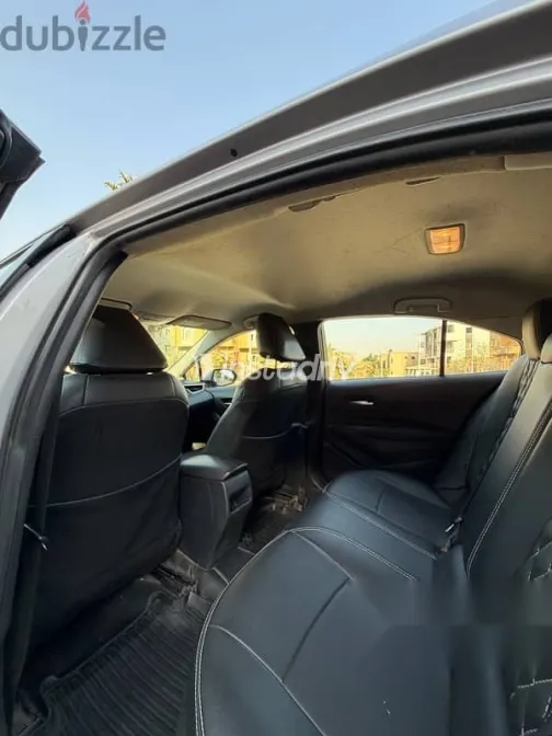 تويوتا كورولا 2020 رمادي مستعملة للبيع - 5