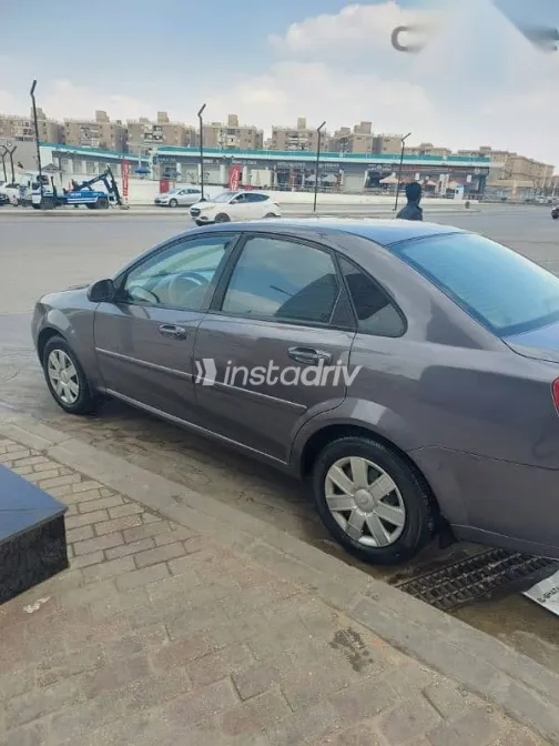 Chevrolet Optra 2013 Gray Used for Sale - 1