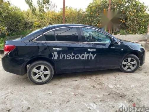 شيفروليه كروز 2011 أسود مستعملة للبيع - 6