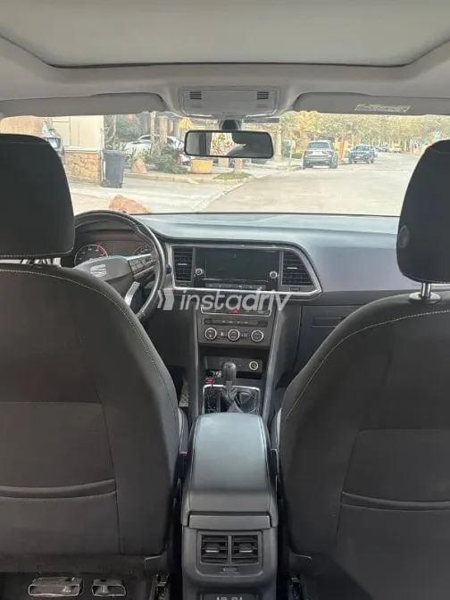 Seat Ateca 2022 Gray Used for Sale - 3