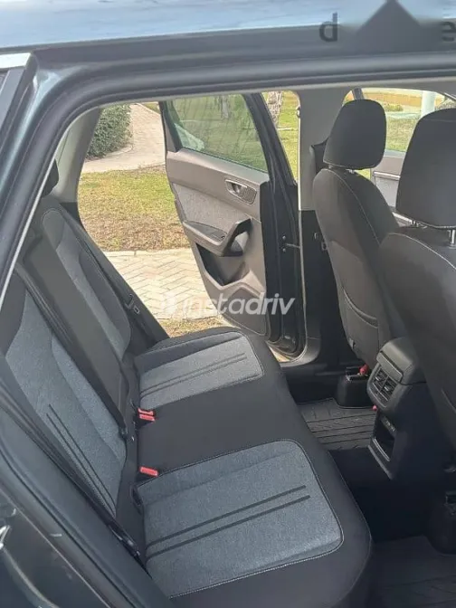 Seat Ateca 2022 Gray Used for Sale - 4