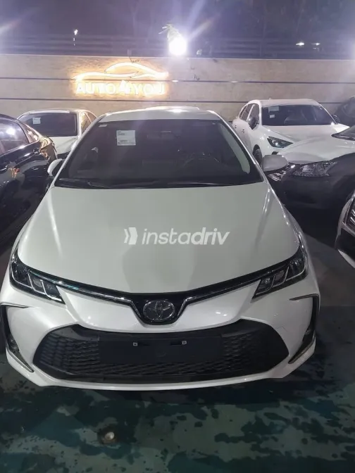 تويوتا كورولا 2026 أبيض جديدة للبيع - 1