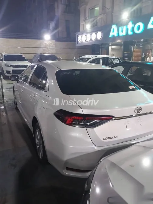 تويوتا كورولا 2026 أبيض جديدة للبيع - 2