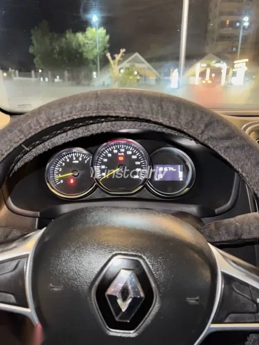 رينو سانديرو 2019 أسود مستعملة للبيع - 4
