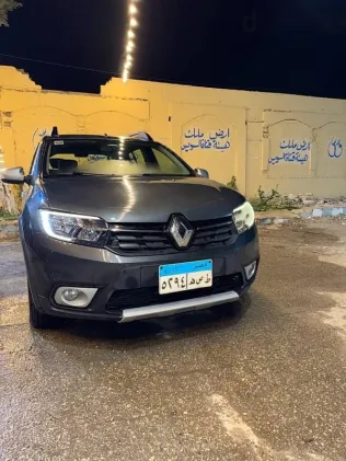 رينو سانديرو 2019 أسود مستعملة للبيع