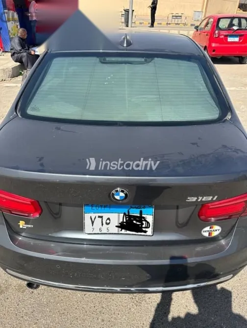 BMW 318 2016 Gray Used for Sale - 3