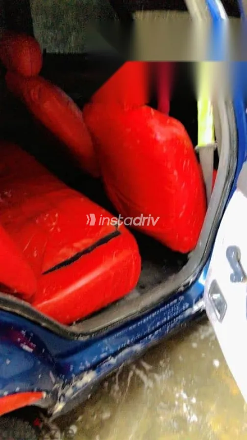 رينو 19 1999 أزرق غامق مستعملة للبيع - 3