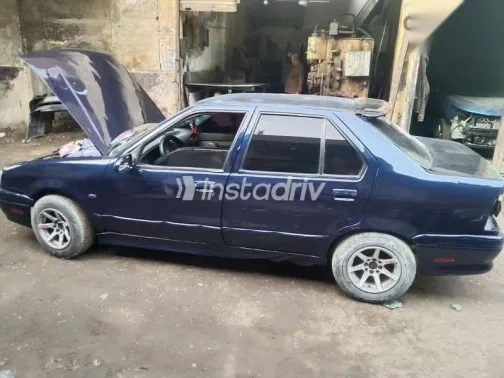 رينو 19 1999 أزرق غامق مستعملة للبيع - 4