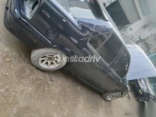 رينو 19 1999 أزرق غامق مستعملة للبيع - 5