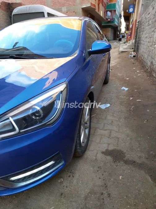 شيرى اريزو 5 2020 أبيض مستعملة للبيع - 2