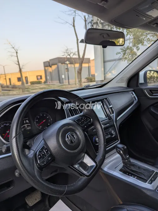 MG Rx5 2020 White Used for Sale - 7