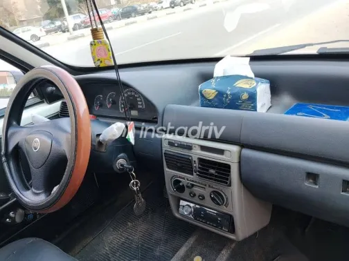 فيات اونو 2007 أبيض مستعملة للبيع - 1