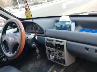 فيات اونو 2007 أبيض مستعملة للبيع