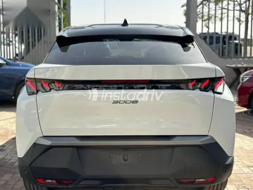 بيجو 3008 2026 أبيض جديدة للبيع - 4