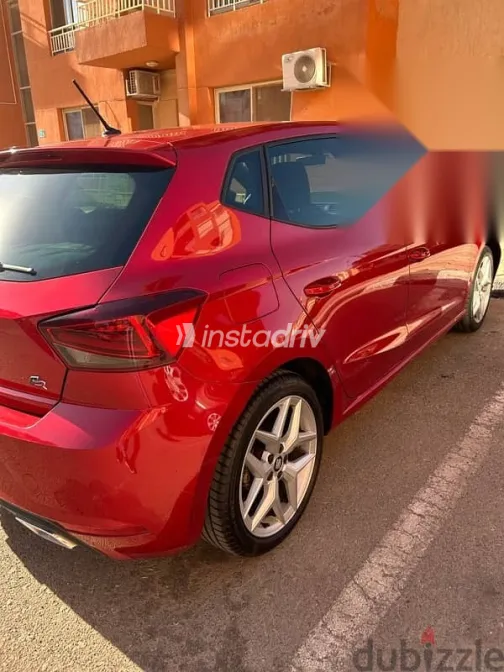 سيات ابيزا 2021 أحمر مستعملة للبيع - 2
