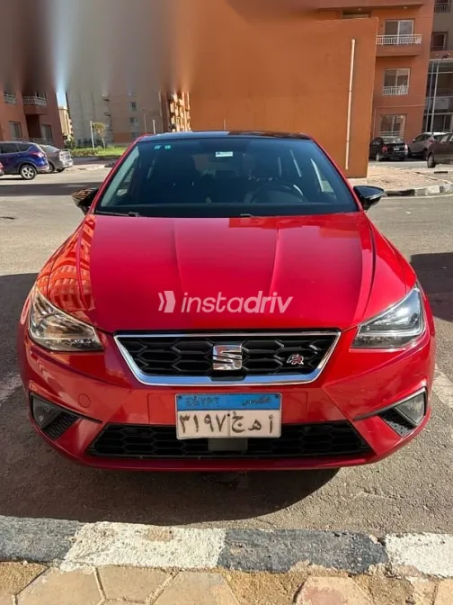 سيات ابيزا 2021 أحمر مستعملة للبيع - 9