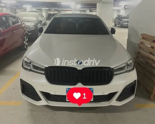بي ام دبليو 520 2023 أبيض مستعملة للبيع - 3