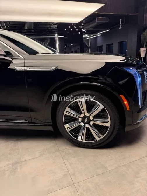 كاديلاك إسكاليد v 2024 أسود جديدة للبيع - 6