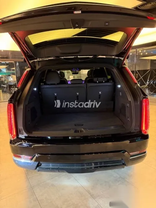 كاديلاك إسكاليد v 2024 أسود جديدة للبيع - 9