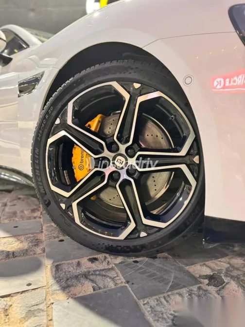 xiaomi SU7 2025 White New for Sale - 5