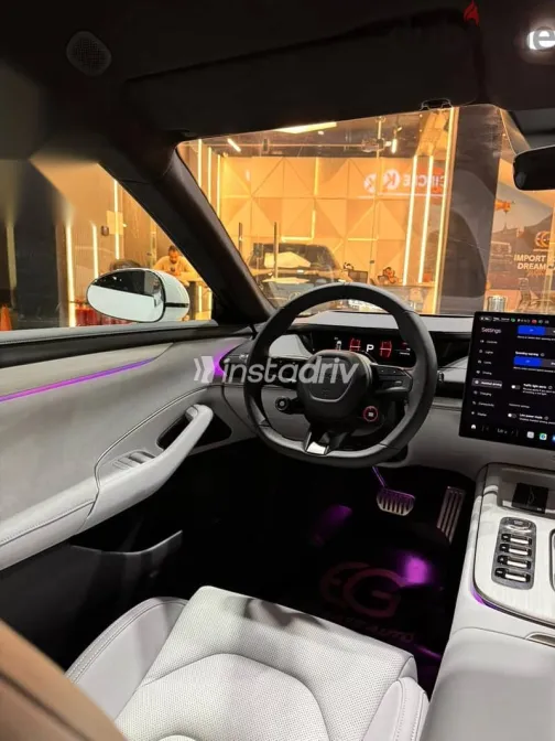 xiaomi SU7 2025 White New for Sale - 9