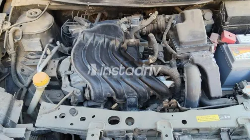 نيسان صنى 2016 برونزي مستعملة للبيع - 4