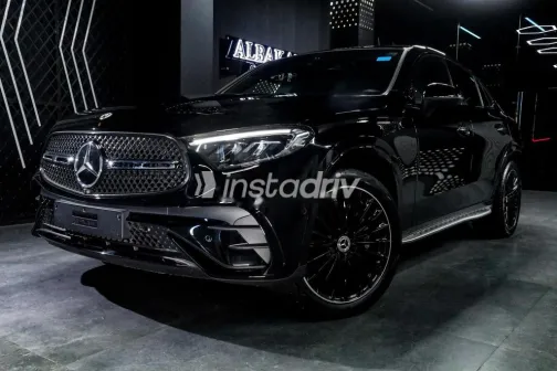 مرسيدس GLC 200 2024 أسود مستعملة للبيع - 1